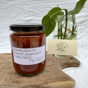 Mermelada de tomate, albahaca y vino tinto